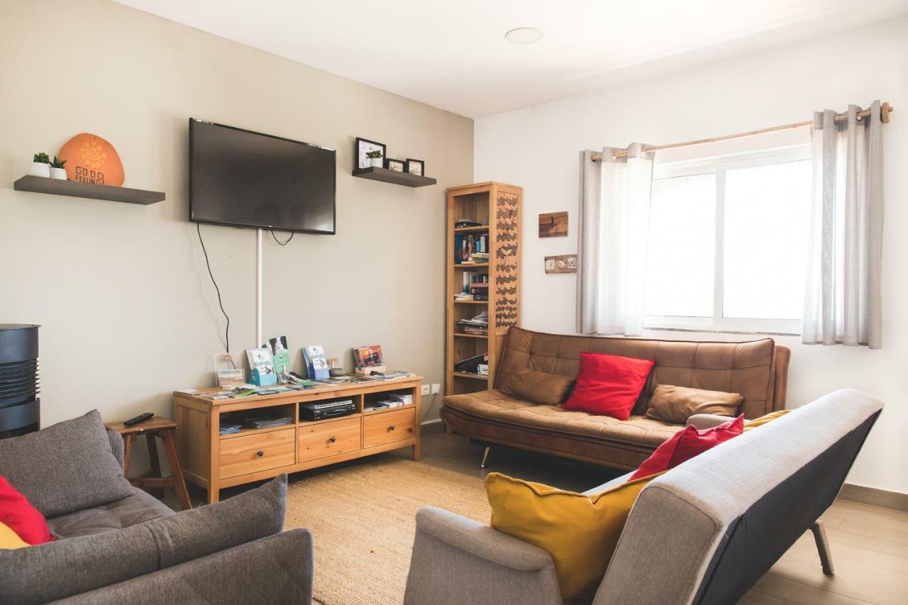 Good Feeling Hostel & Guest House Raposeira  Екстериор снимка