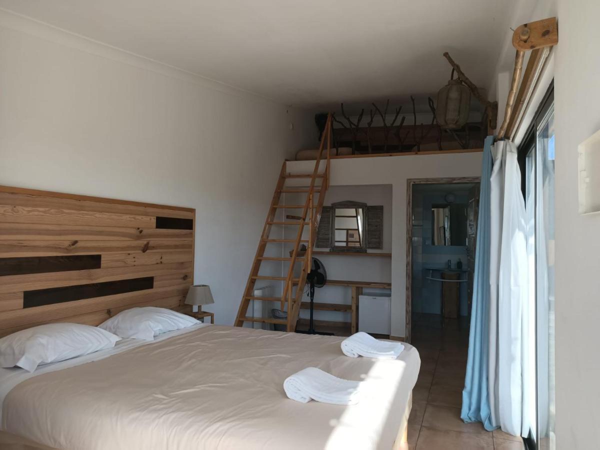 Good Feeling Hostel & Guest House Raposeira  Екстериор снимка